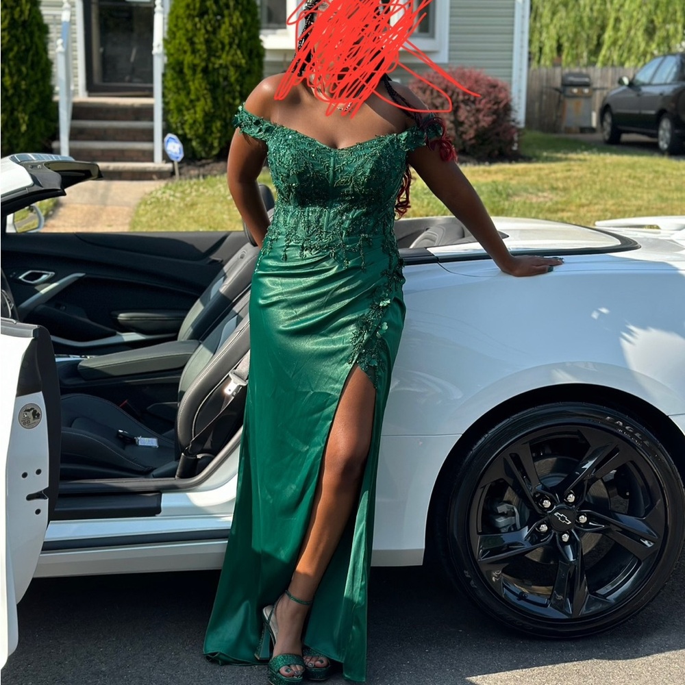 Ladivine Nalini Emerald Green Lace Embellished Dress